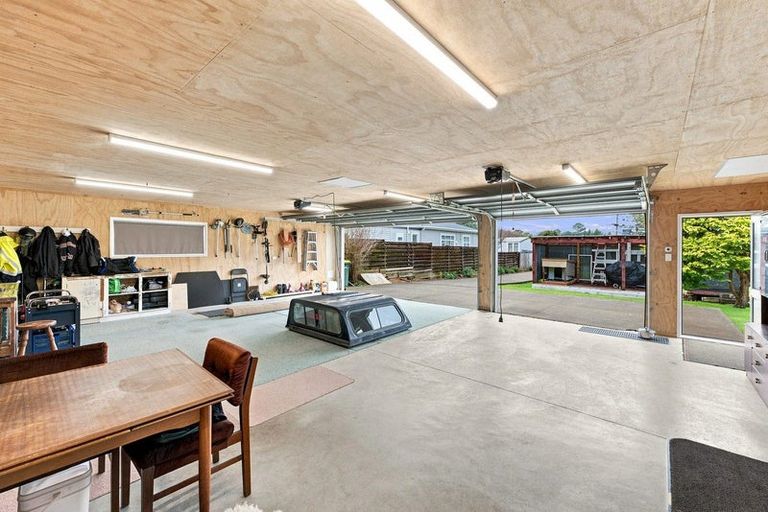 Photo of property in 80 Ngamotu Road, Spotswood, New Plymouth, 4310