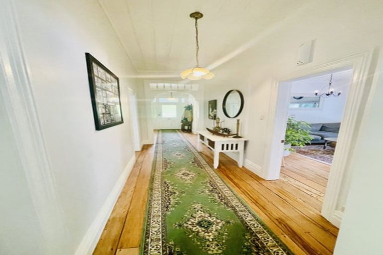 Photo of property in 160a Frankley Road, Frankleigh Park, New Plymouth, 4310