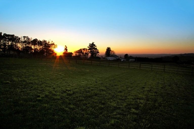 Photo of property in 78 Mile Road, Bombay, 2675