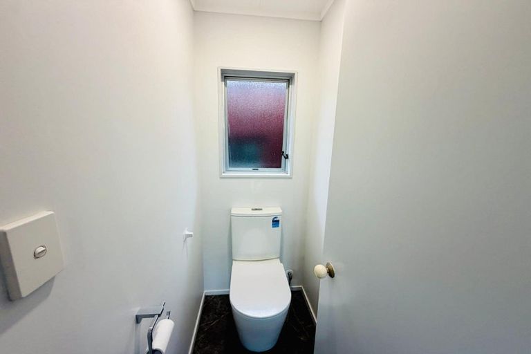 Photo of property in 1/14 Beaumonts Way, Manurewa, Auckland, 2102