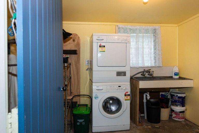 Photo of property in 1 Pitt Street, Raetihi, 4632