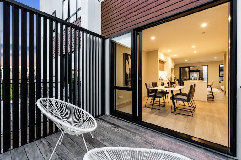 Photo of property in 13 Patrol Lane, Hobsonville, Auckland, 0616