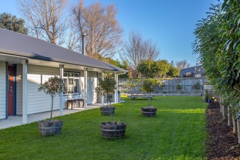 Photo of property in 14a Cotter Street, Greytown, 5712