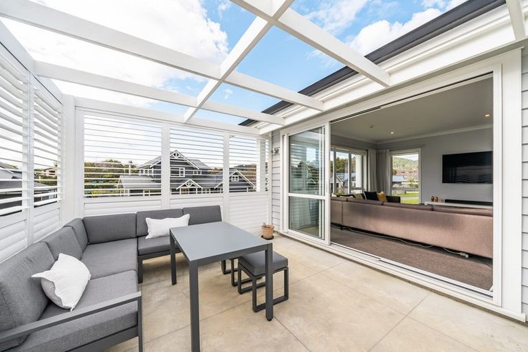 Photo of property in 35 Kurth Crescent, Silverstream, Upper Hutt, 5019