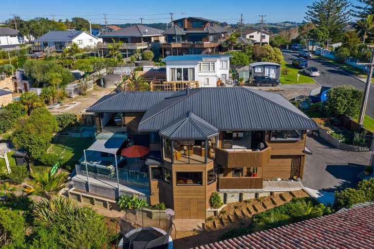 Photo of property in 5 Duncansby Road, Stanmore Bay, Whangaparaoa, 0932