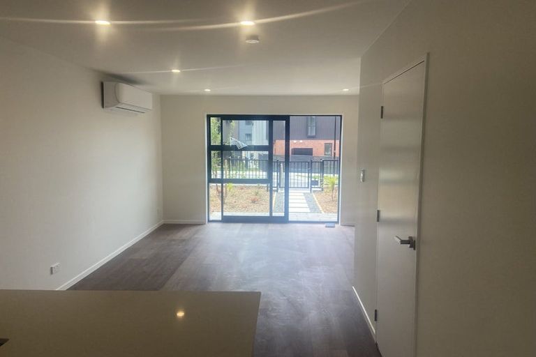 Photo of property in 37 Selo Street, Glen Eden, Auckland, 0602