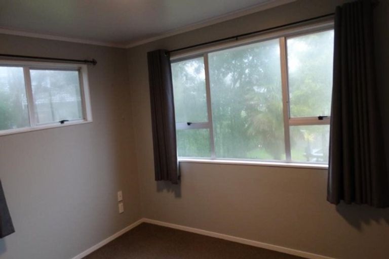 Photo of property in 2/63 Zita Maria Drive, Massey, Auckland, 0614