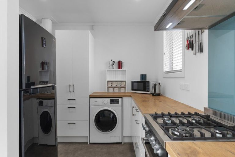 Photo of property in 18 Runuku Grove, Turangi, 3334