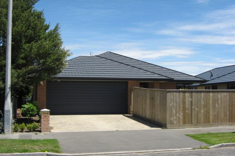 Photo of property in 13 Lindores Street, Addington, Christchurch, 8024