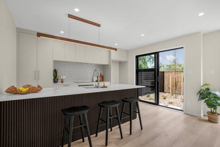 Photo of property in 12 Ngarara Road, Waikanae, 5036