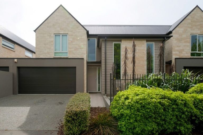 Photo of property in 19 Pavilion Crescent, Hillmorton, Christchurch, 8024