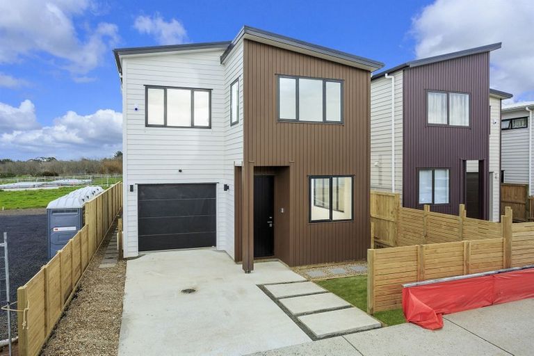 Photo of property in 60 Lusitano Drive, Karaka, Papakura, 2113