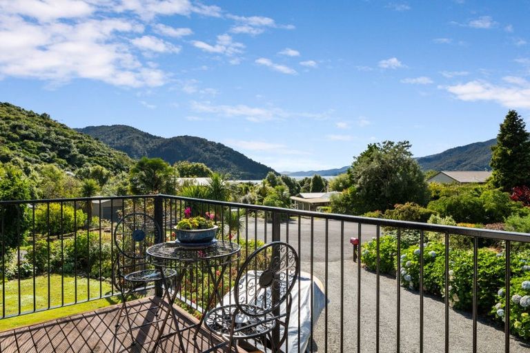 Photo of property in 5 Okiwa Place, Anakiwa, Picton, 7281