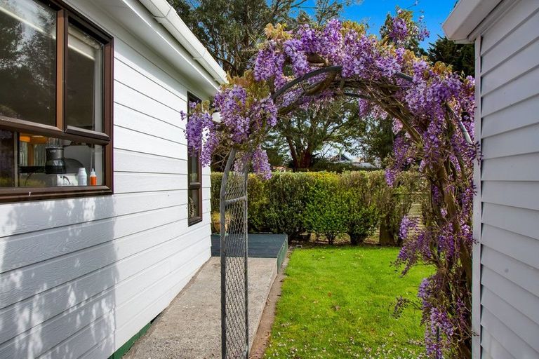 Photo of property in 4 Riverside, Kaponga, Hawera, 4679
