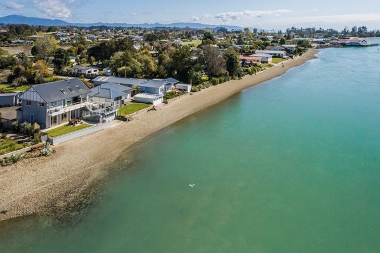 Photo of property in 49 Tahi Street, Mapua, 7005