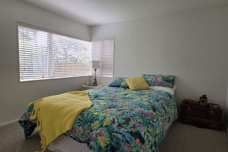 Photo of property in 4/24 Eversleigh Road, Belmont, Auckland, 0622