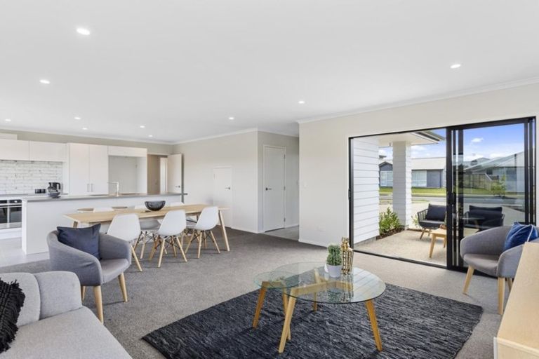 Photo of property in 183 Penetaka Heights, Pyes Pa, Tauranga, 3112