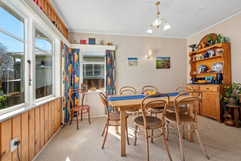 Photo of property in 710 Main Road North, Te Marua, Upper Hutt, 5018