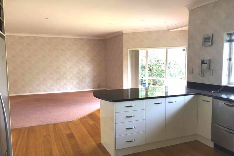 Photo of property in 23 Lansell Drive, East Tamaki Heights, Auckland, 2016