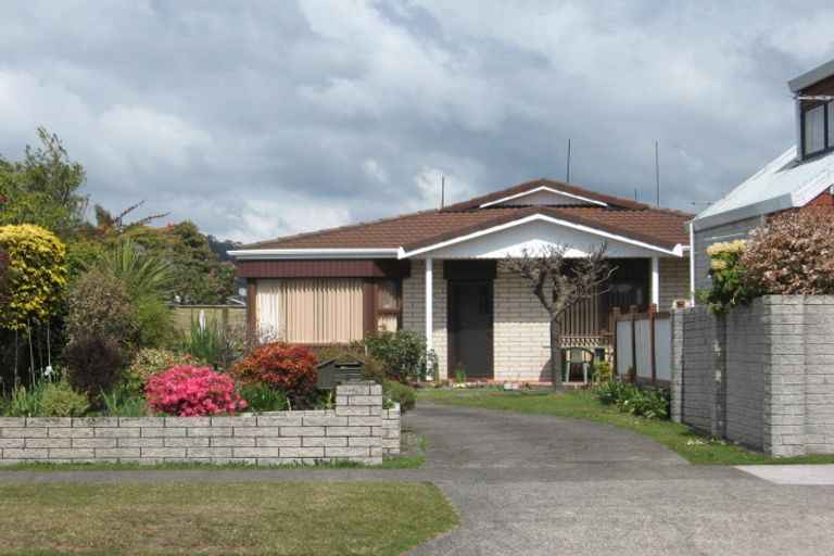 Photo of property in 8 Carnot Street, Glenholme, Rotorua, 3010
