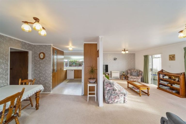 Photo of property in 68 Camberwell Road, Hawera, 4610