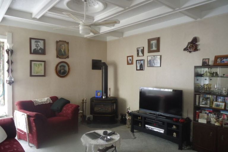 Photo of property in 8 Station Street, Tirau, 3410