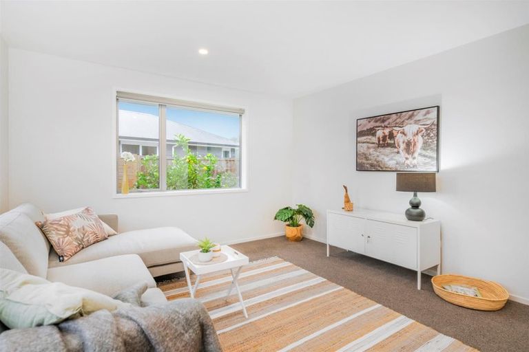 Photo of property in 30 Alf Simpson Drive, Whitianga, 3510