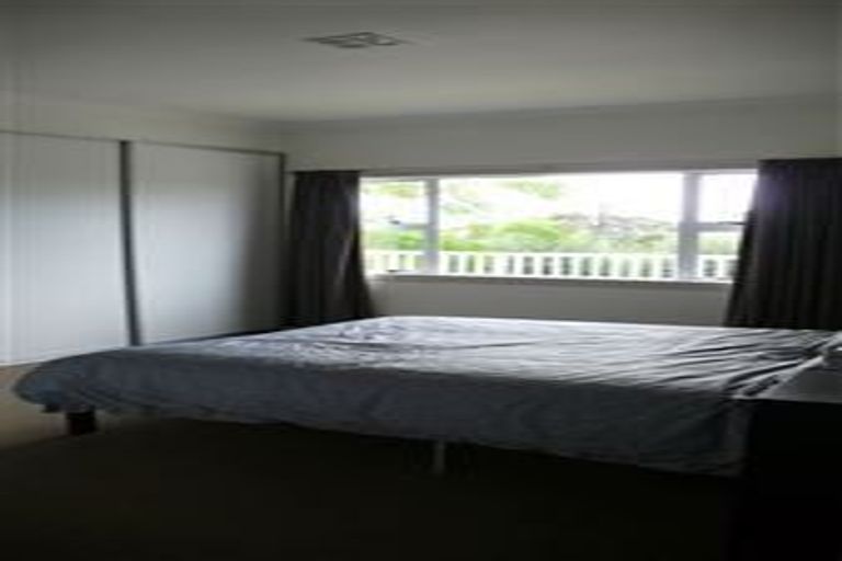 Photo of property in 1/5 Milton Road, Northcote Point, Auckland, 0627