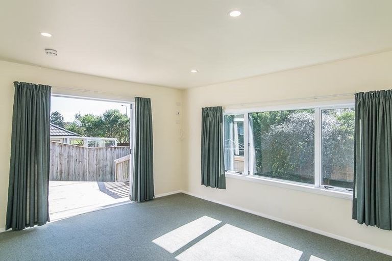 Photo of property in 4a Huia Road, Raumati Beach, Paraparaumu, 5032