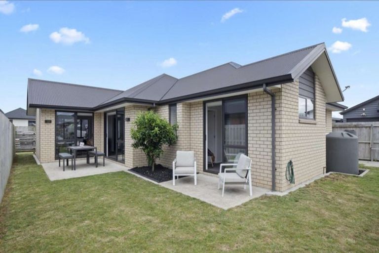 Photo of property in 5 O Ruamano Crescent, Pukekohe, 2120