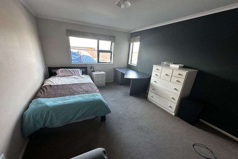 Photo of property in 24 Cleveland Heights, Kelvin Grove, Palmerston North, 4414