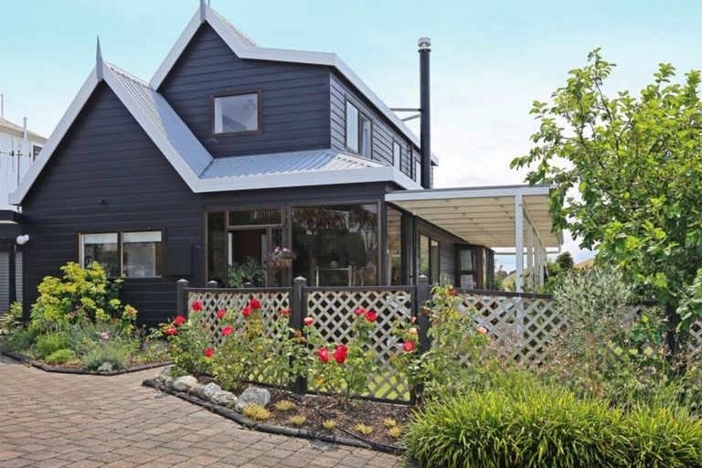 Photo of property in 56a Churchill Drive, Taradale, Napier, 4112