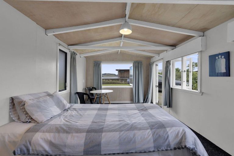 Photo of property in 37 Long Street, Raglan, 3225