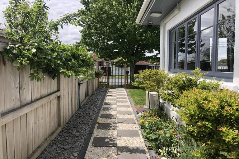 Photo of property in 21 Steele Road, Forest Lake, Hamilton, 3200