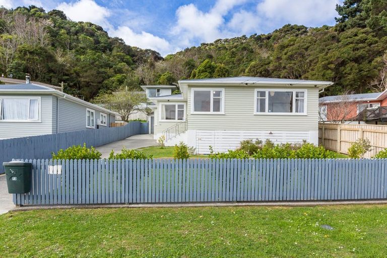 Photo of property in 73 Petrie Street, Wainuiomata, Lower Hutt, 5014