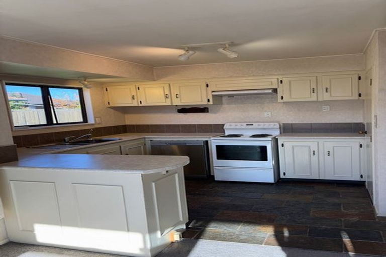 Photo of property in 4/64 Marne Road, Papakura, 2110