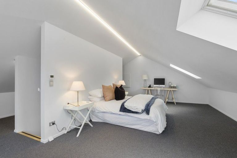 Photo of property in 1/64 Hewitts Road, Merivale, Christchurch, 8014