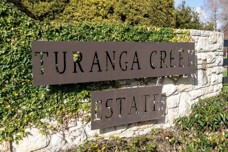 Photo of property in 38 Brownhill Road, Whitford, Manurewa, 2576