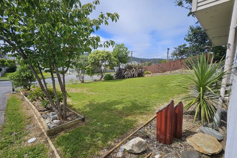 Photo of property in 8 Masters Street, Greymouth, 7805