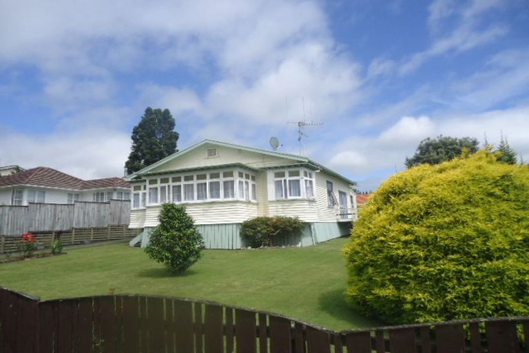 Photo of property in 8 Station Street, Tirau, 3410