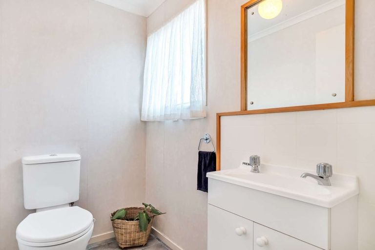 Photo of property in 1/186 Marine Parade, Mount Maunganui, 3116