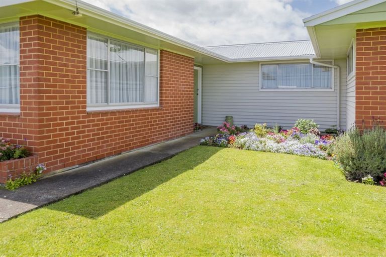Photo of property in 12 Baden Street, Levin, 5510