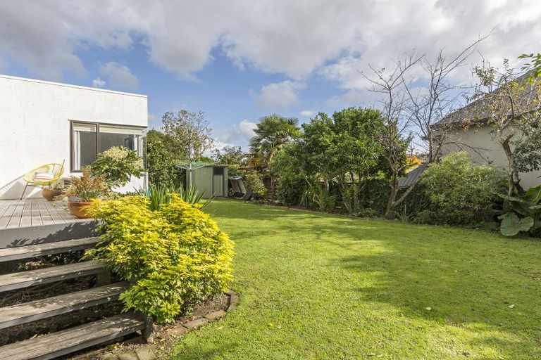 Photo of property in 36 Victory Street, Welcome Bay, Tauranga, 3112