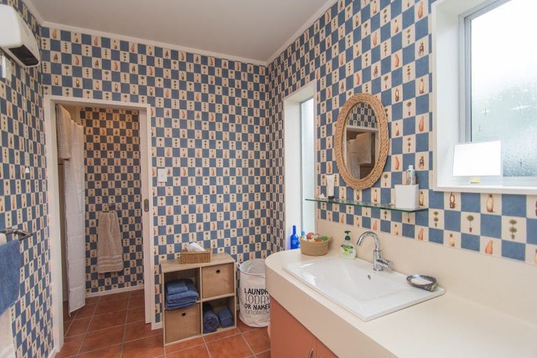 Photo of property in 207 Otipua Road, West End, Timaru, 7910