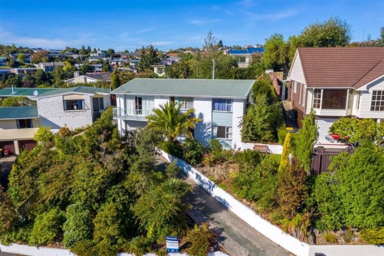 Photo of property in 39 Pioneer Crescent, Helensburgh, Dunedin, 9010