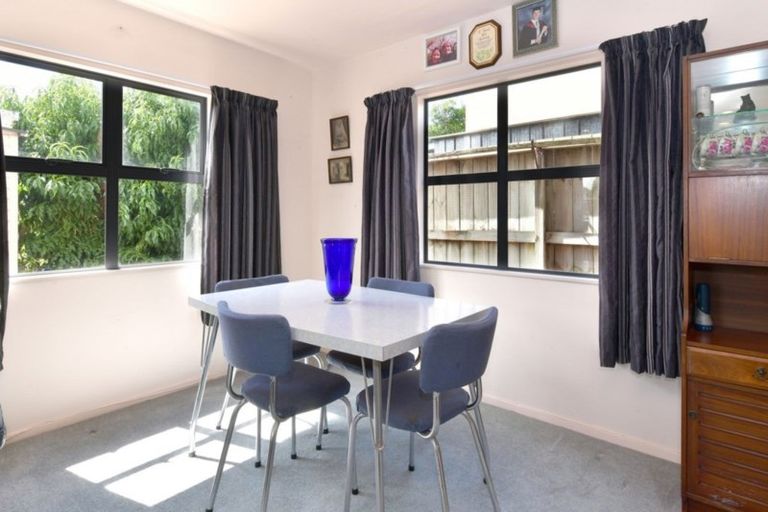 Photo of property in 6/670 Whangaparaoa Road, Stanmore Bay, Whangaparaoa, 0932