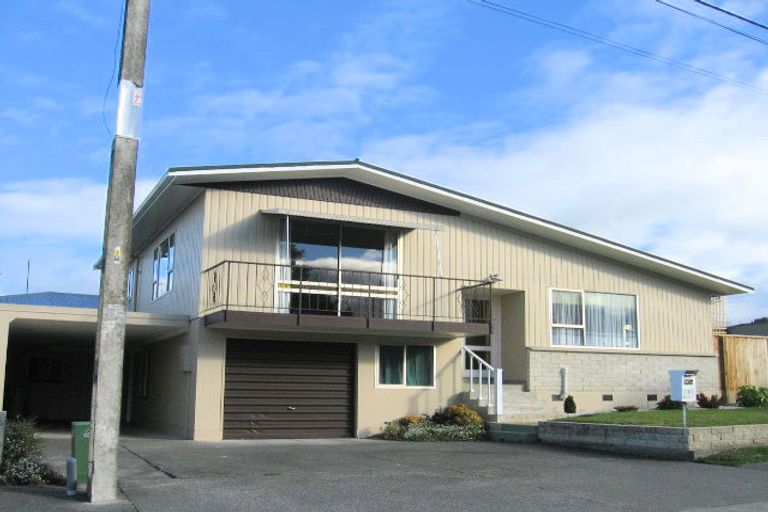 Photo of property in 60 Puketapu Road, Taradale, Napier, 4112