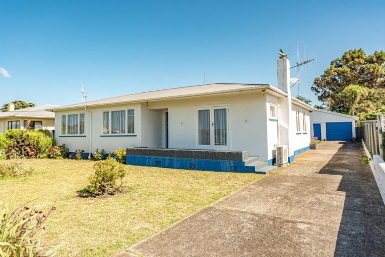 Photo of property in 118 Puriri Street, Gonville, Whanganui, 4501