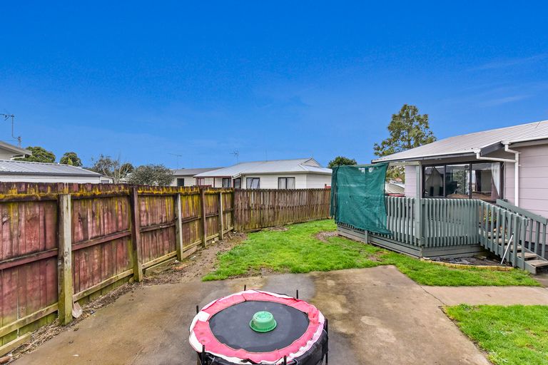 Photo of property in 102c Shifnal Drive, Randwick Park, Auckland, 2105