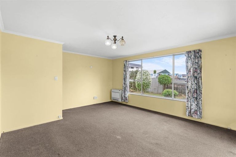 Photo of property in 1/136 Wainoni Road, Avondale, Christchurch, 8061